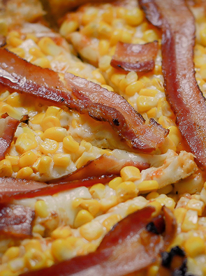 Pizza de milho com bacon